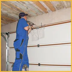 Community Garage Door Service Manhattan Beach, CA 310-579-9072 - side-garage-door-repair-10-48m